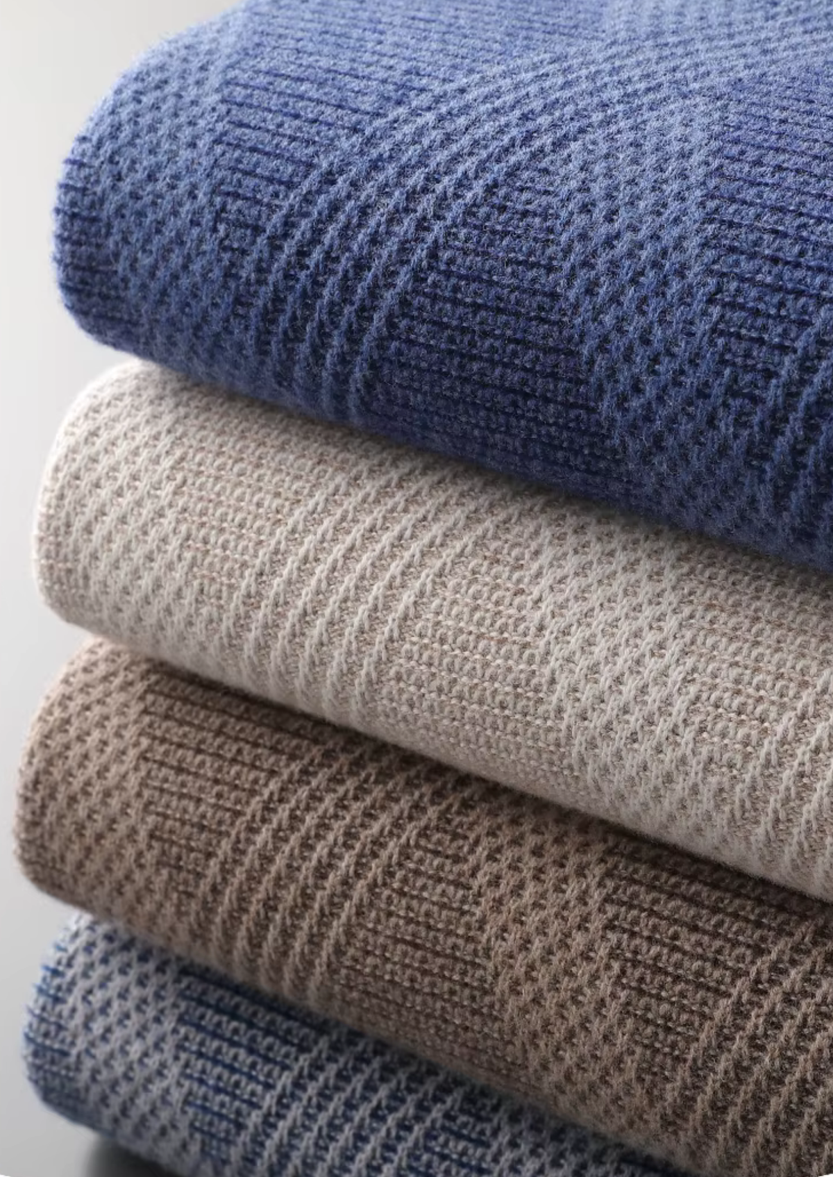 Pure Extra-Fine Merino Wool Two Tone Patterned Mockneck, view 9