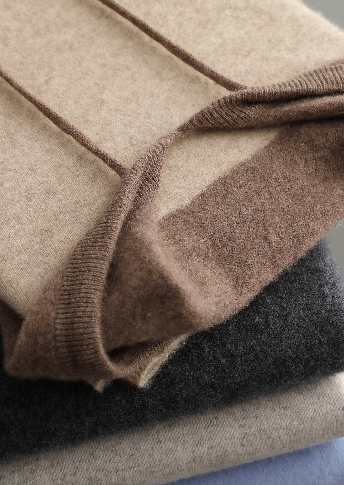 Pure Extra-Fine Merino Wool Two-Tone Leisure Hoodie, view 23