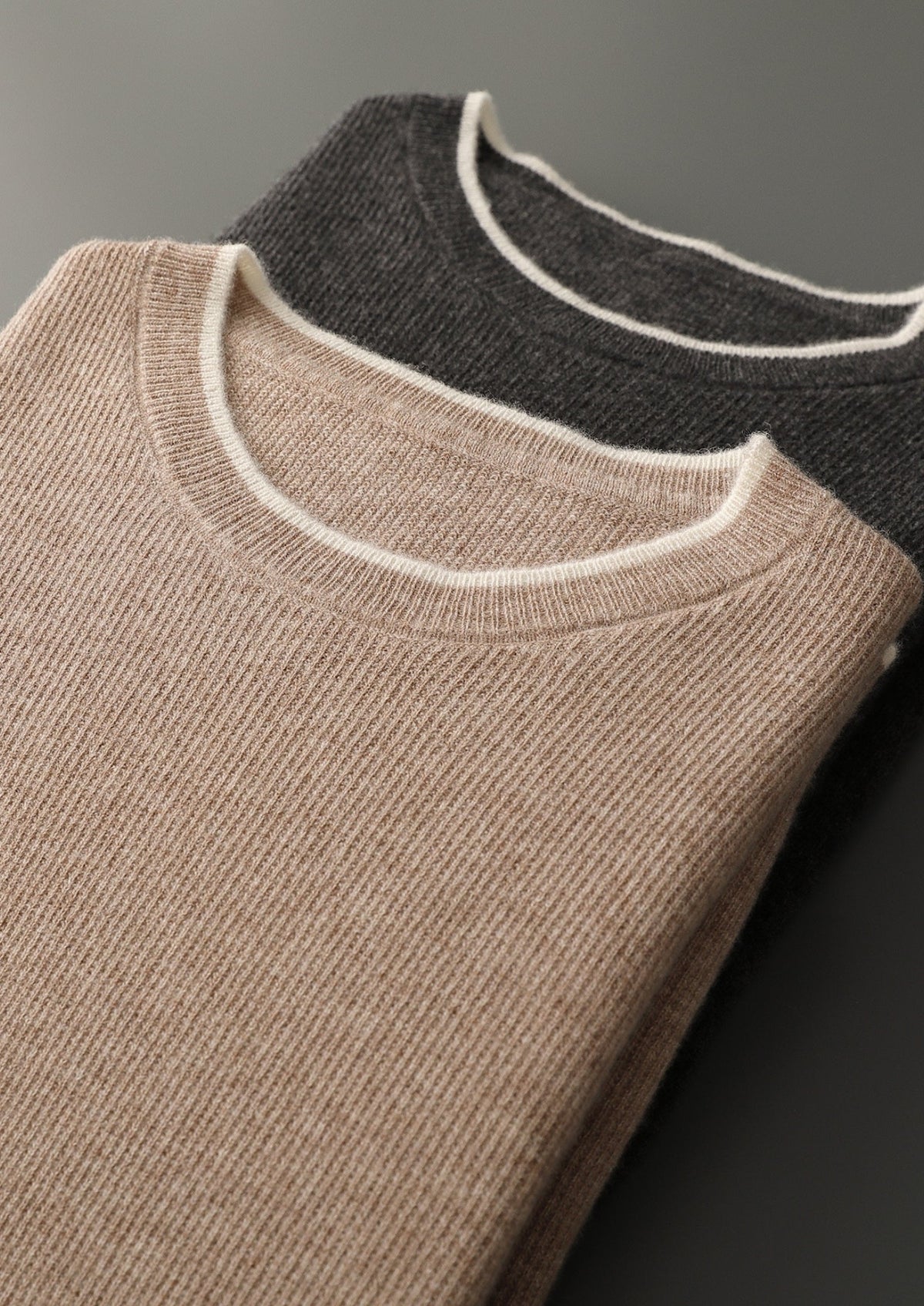 Pure Extra-Fine Merino Wool Contrast Crewneck, view 16