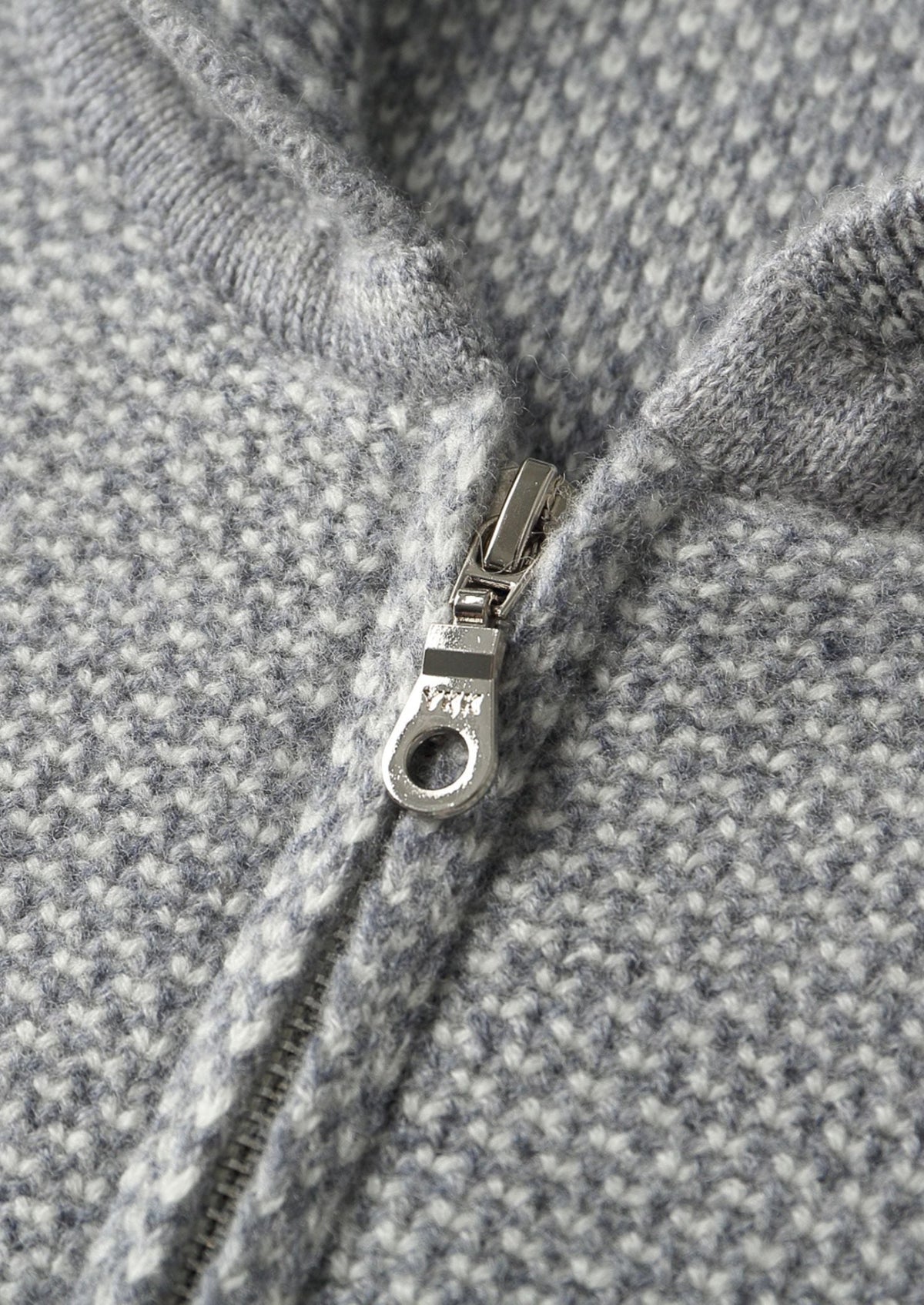 Pure Extra-Fine Merino Wool Light Gray Jaquard Set, view 3