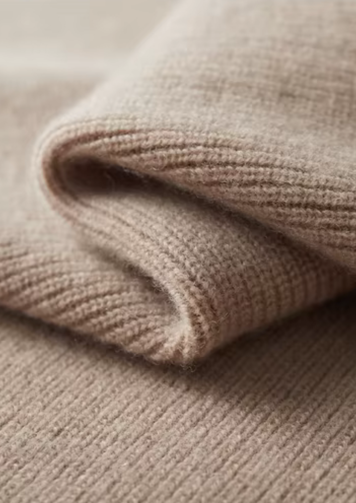 Pure Extra-Fine Merino Wool Two Tone Zipper Sweater Polo, view 5