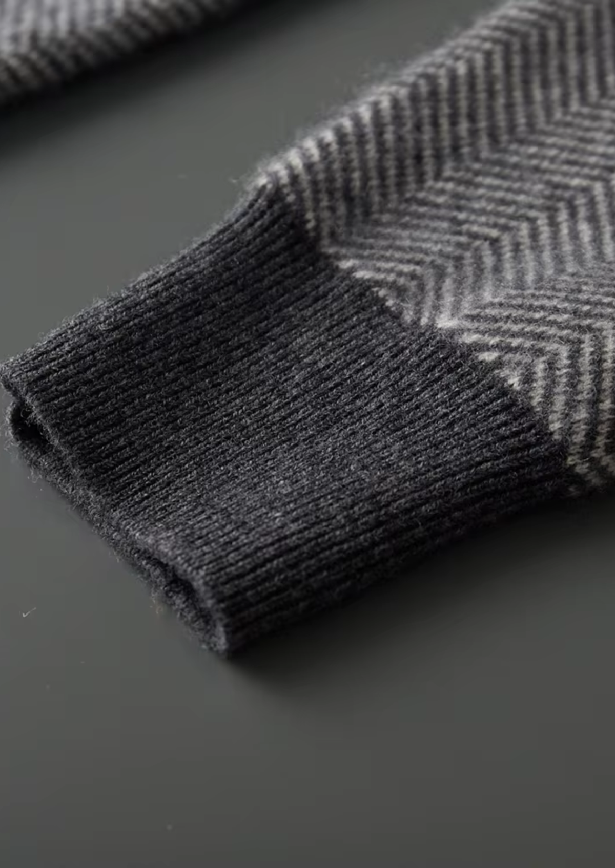 Pure Extra-Fine Merino Wool Gray Herringbone Set, view 6