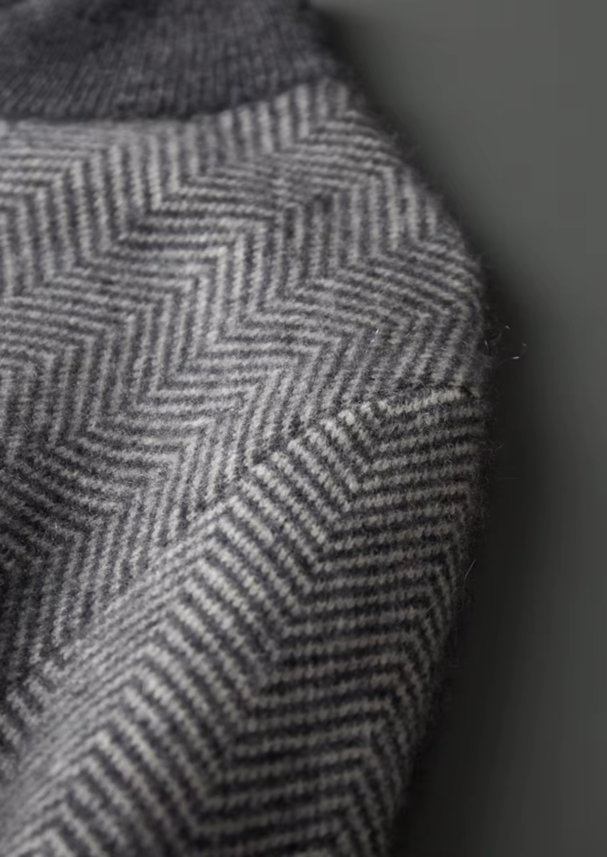 Pure Extra-Fine Merino Wool Gray Herringbone Set, view 5