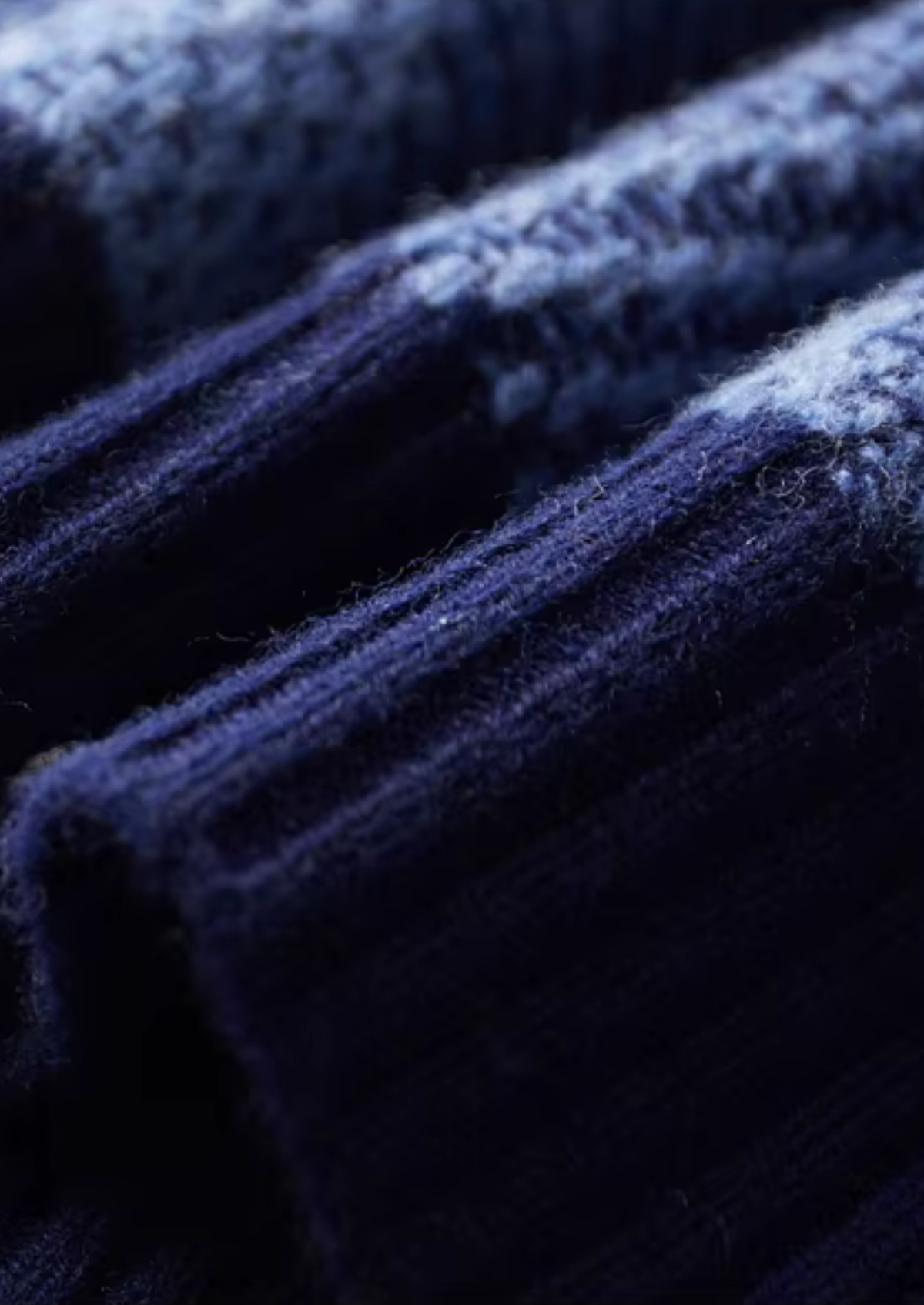 Pure Extra-Fine Merino Wool Two Tone Patterned Mockneck, view 4