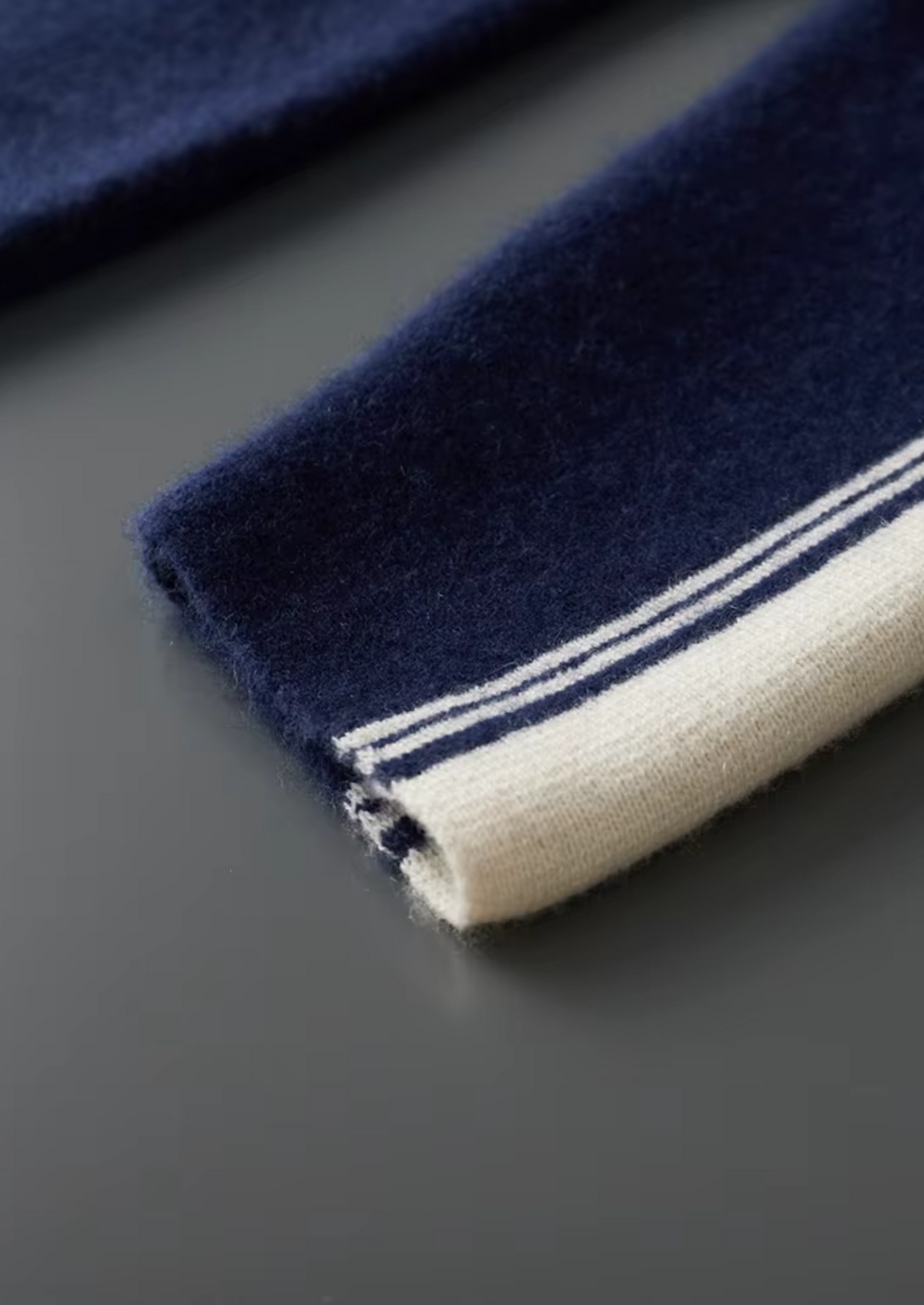 Pure Extra-Fine Merino Wool Navy Blue Damien Set, view 6