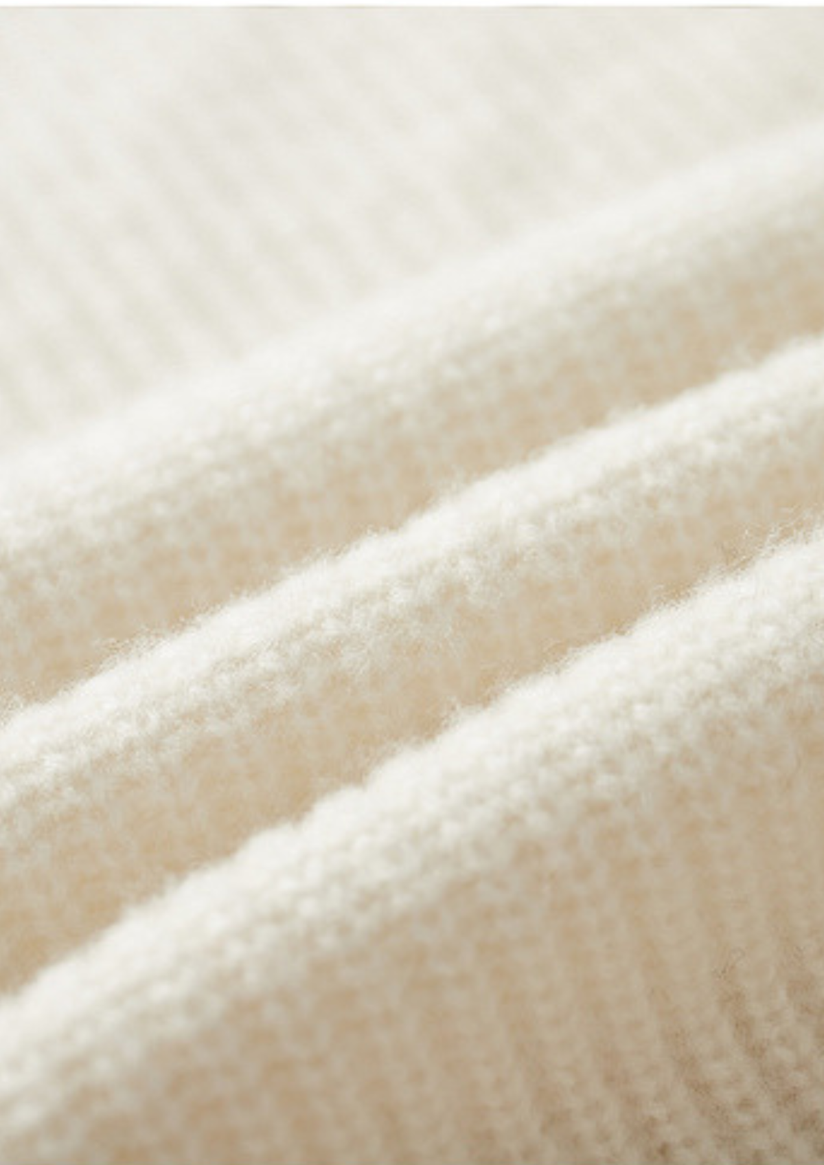 Pure Extra-Fine Merino Wool Ribbed Raglan Crewneck, view 4