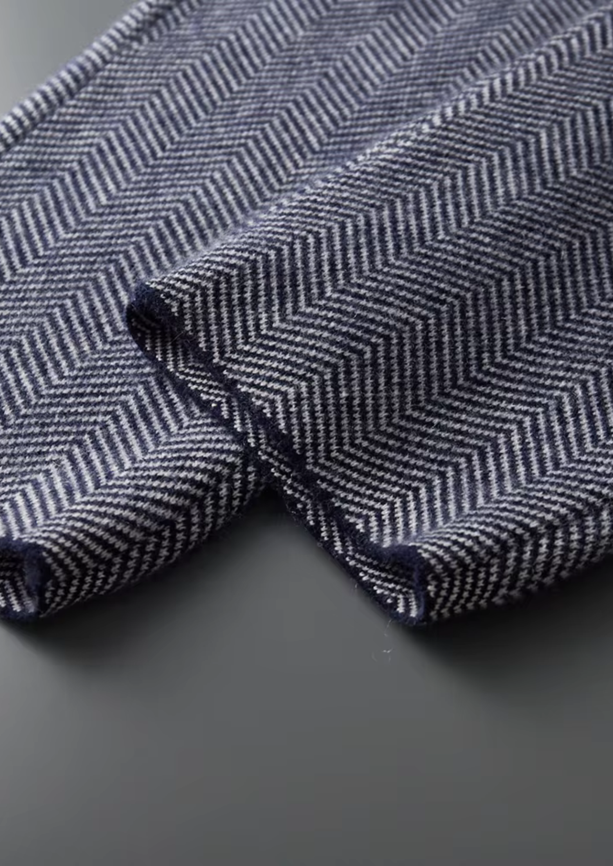 Pure Extra-Fine Merino Wool Navy Blue Herringbone Set, view 3