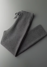 Gris oscuro