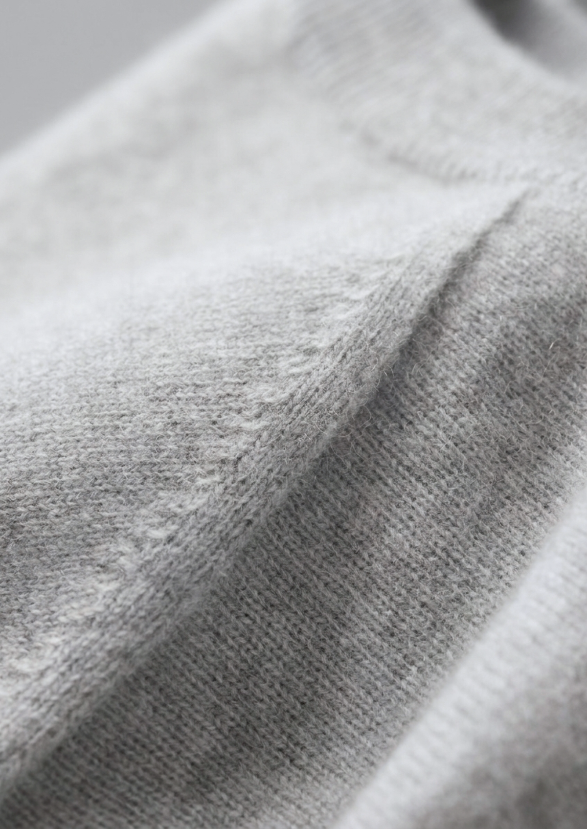 Premium Cashmere Classic Crewneck T-Shirt - Light Gray, view 5