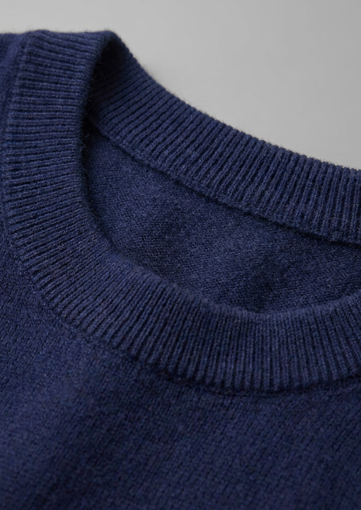 Premium Cashmere Classic Crewneck T-Shirt - Navy Blue, view 4