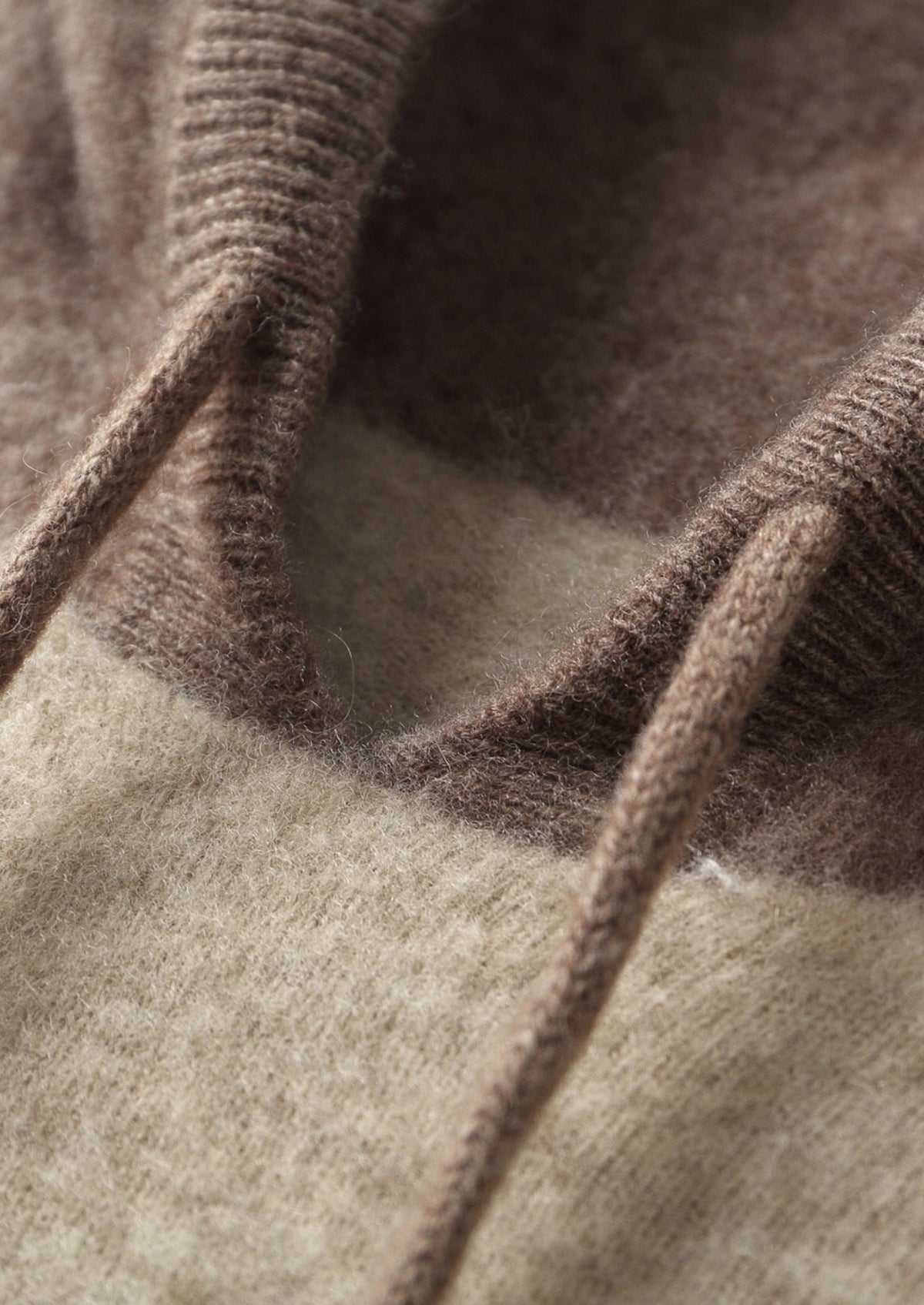 Pure Extra-Fine Merino Wool Two-Tone Leisure Hoodie, view 14