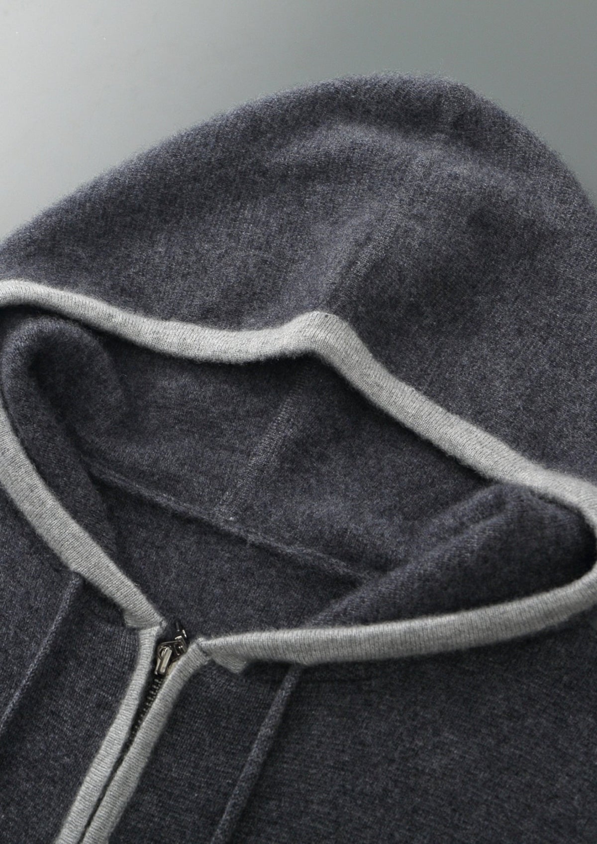 Pure Extra-Fine Merino Wool Two-Tone Zipper Hoodie, view 10