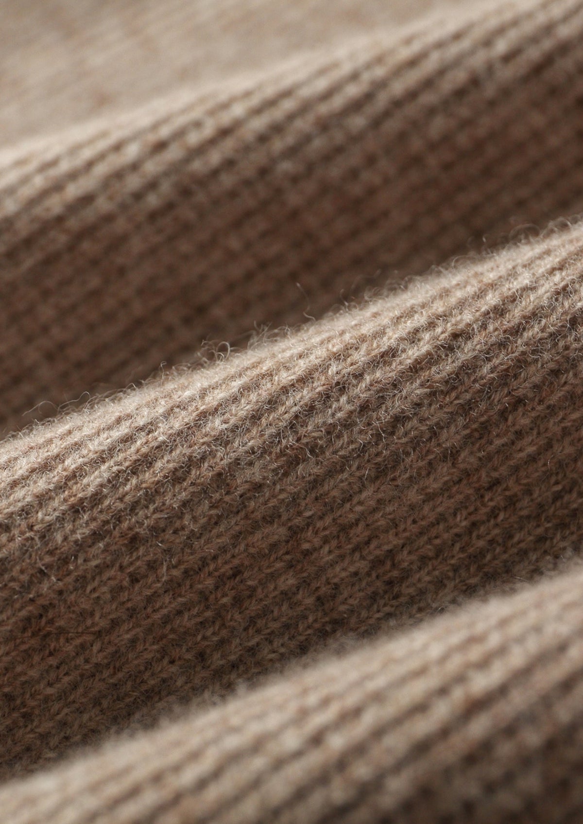 Pure Extra-Fine Merino Wool Contrast Crewneck, view 9