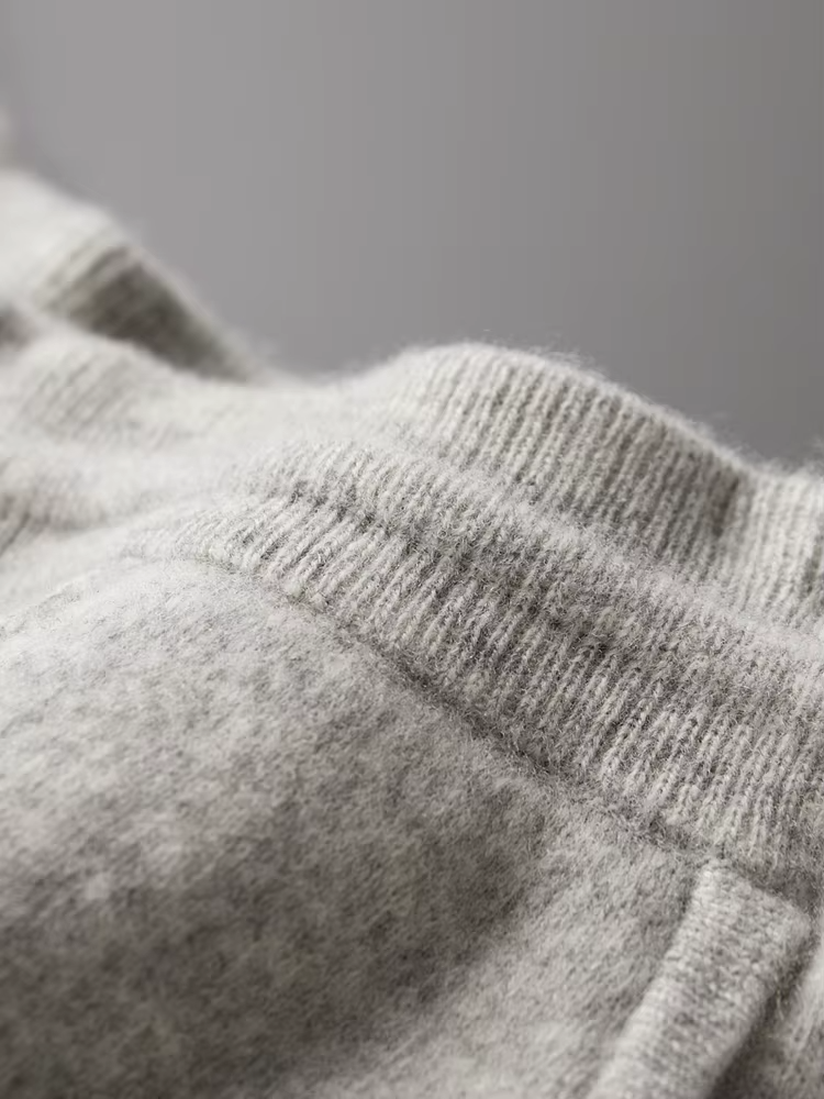Pure Extra-Fine Merino Wool Leisure Trousers, view 5