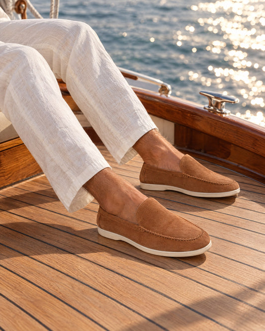 Anzio Loafer Caramel worn, editorial scene