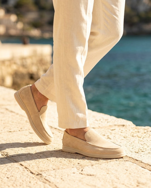 Anzio Loafer Ivory worn, editorial scene