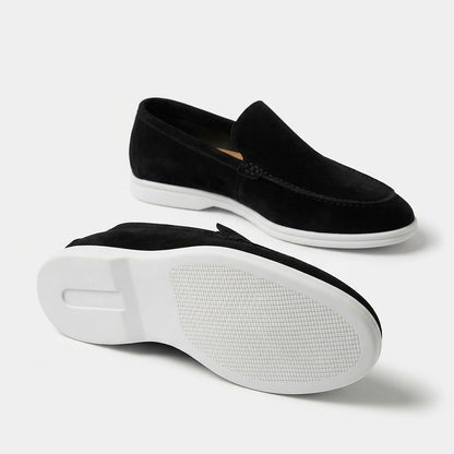 Anzio Loafer Black, rubber outsole detail