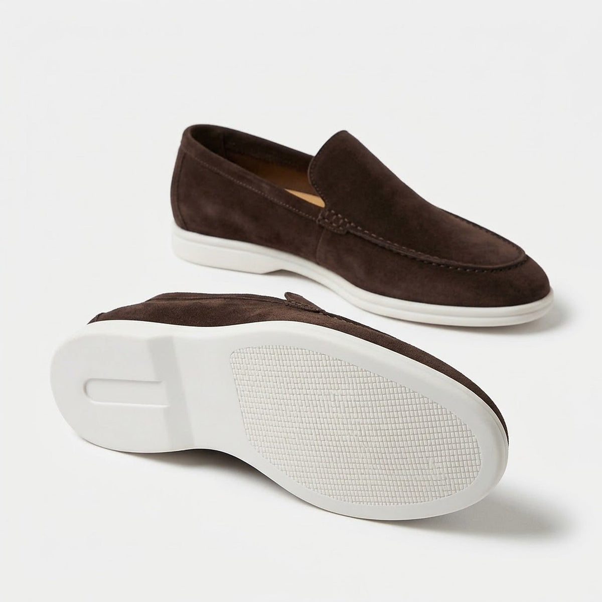Anzio Loafer Coffee, rubber outsole detail