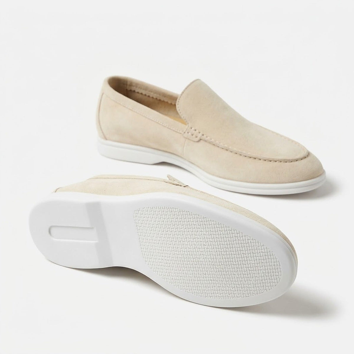 Anzio Loafer Ivory, rubber outsole detail