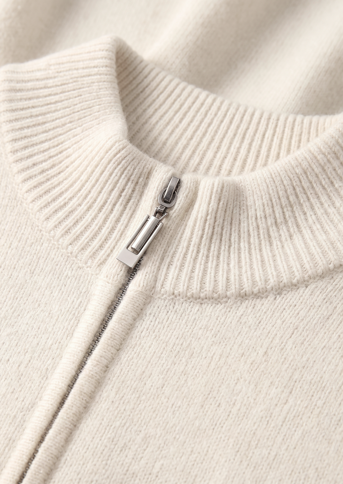 Pure Extra-Fine Merino Wool Cream White Luzzo Set, view 2