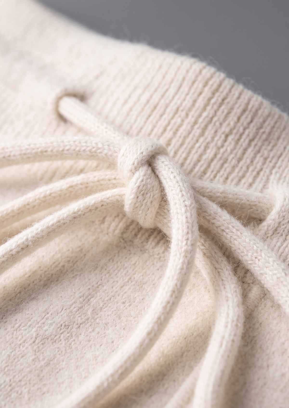 Pure Extra-Fine Merino Wool Cream White Luzzo Set, view 9